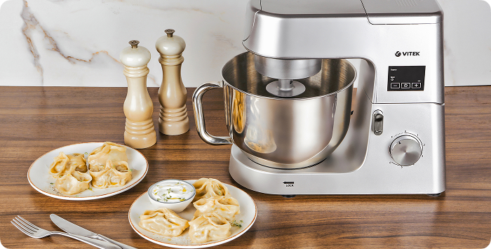 Гастроном. Манты с курицей и картофелем