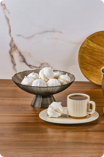 Гастроном. Воздушное пирожное с кремом