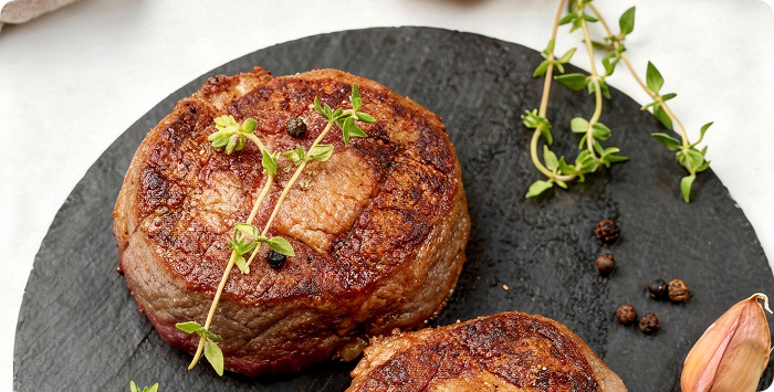 Медальоны из говядины